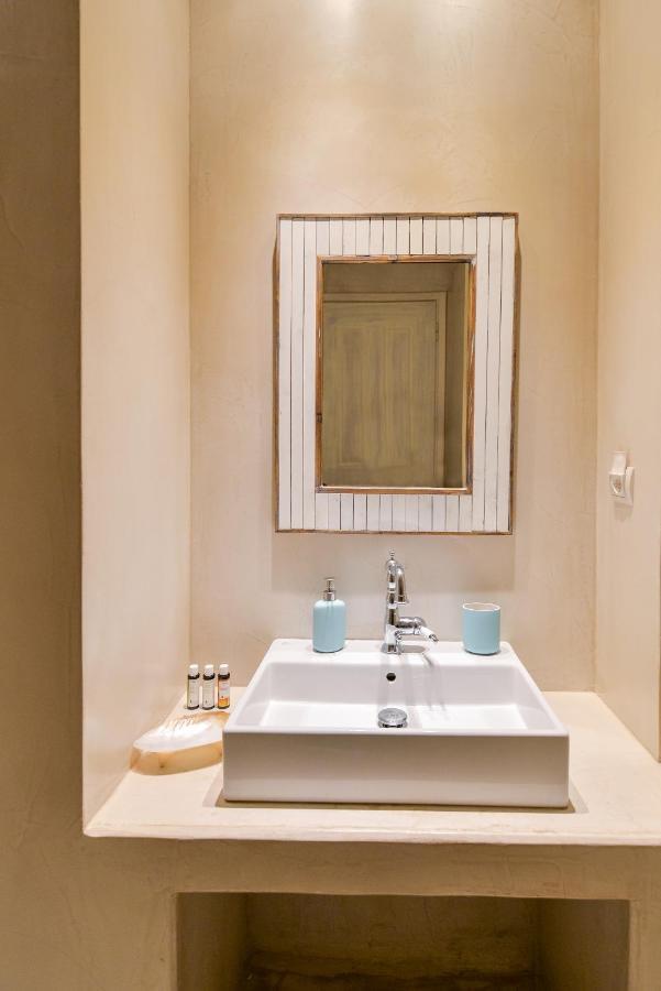 White Memories, Seafront Luxury Apartment Mykonos Mykonos Town Екстериор снимка